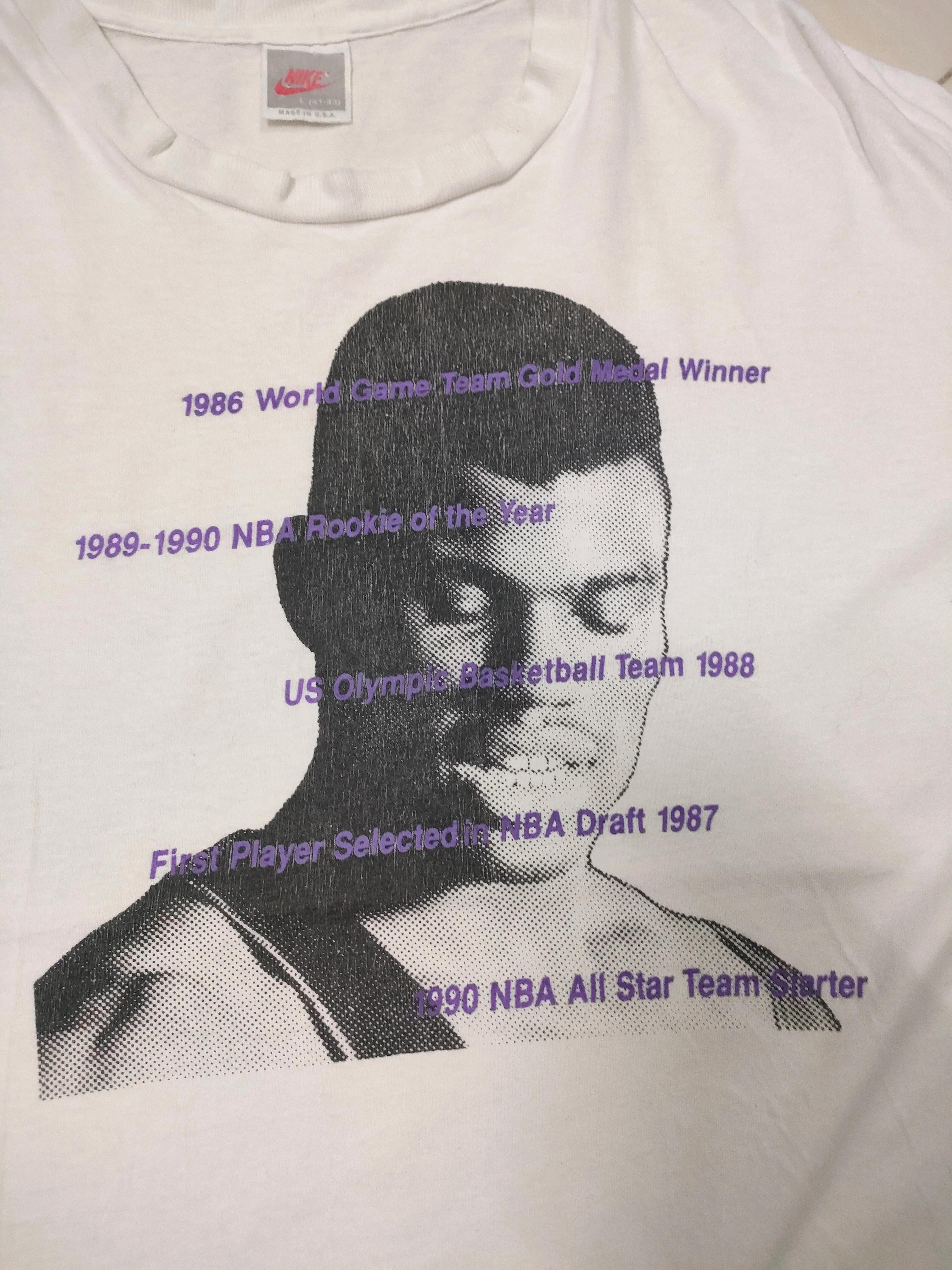 Vintage Style 90s David Robinson Shirt Hoodie Sweatshirt Reprinted Full Size Gifts for NBA Fans - Image 2