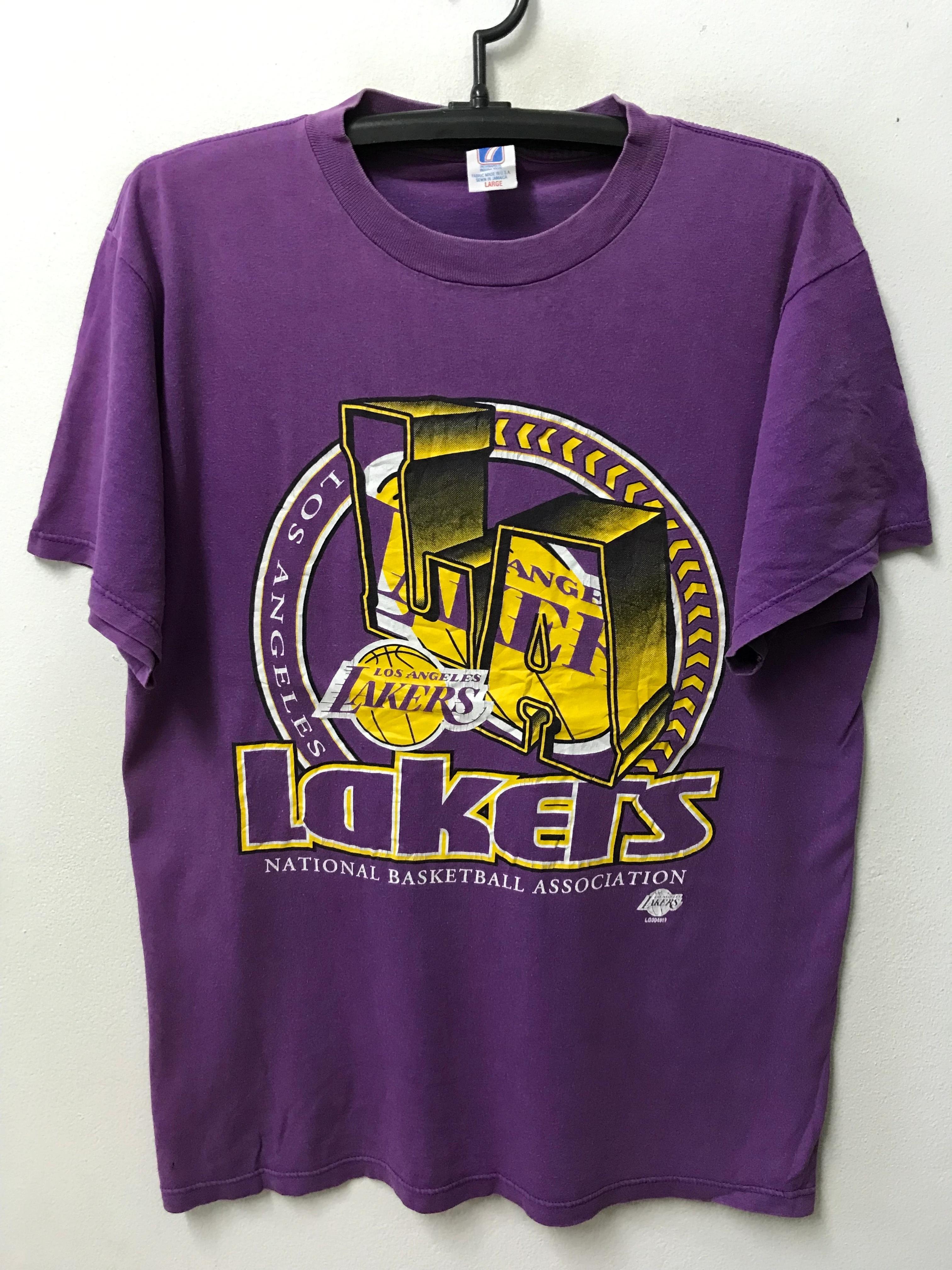 Vintage Style 90s La Lakers NBA Sport Shirt Sweatshirt Hoodie Reprinted Full Size Gifts for NBA Fans