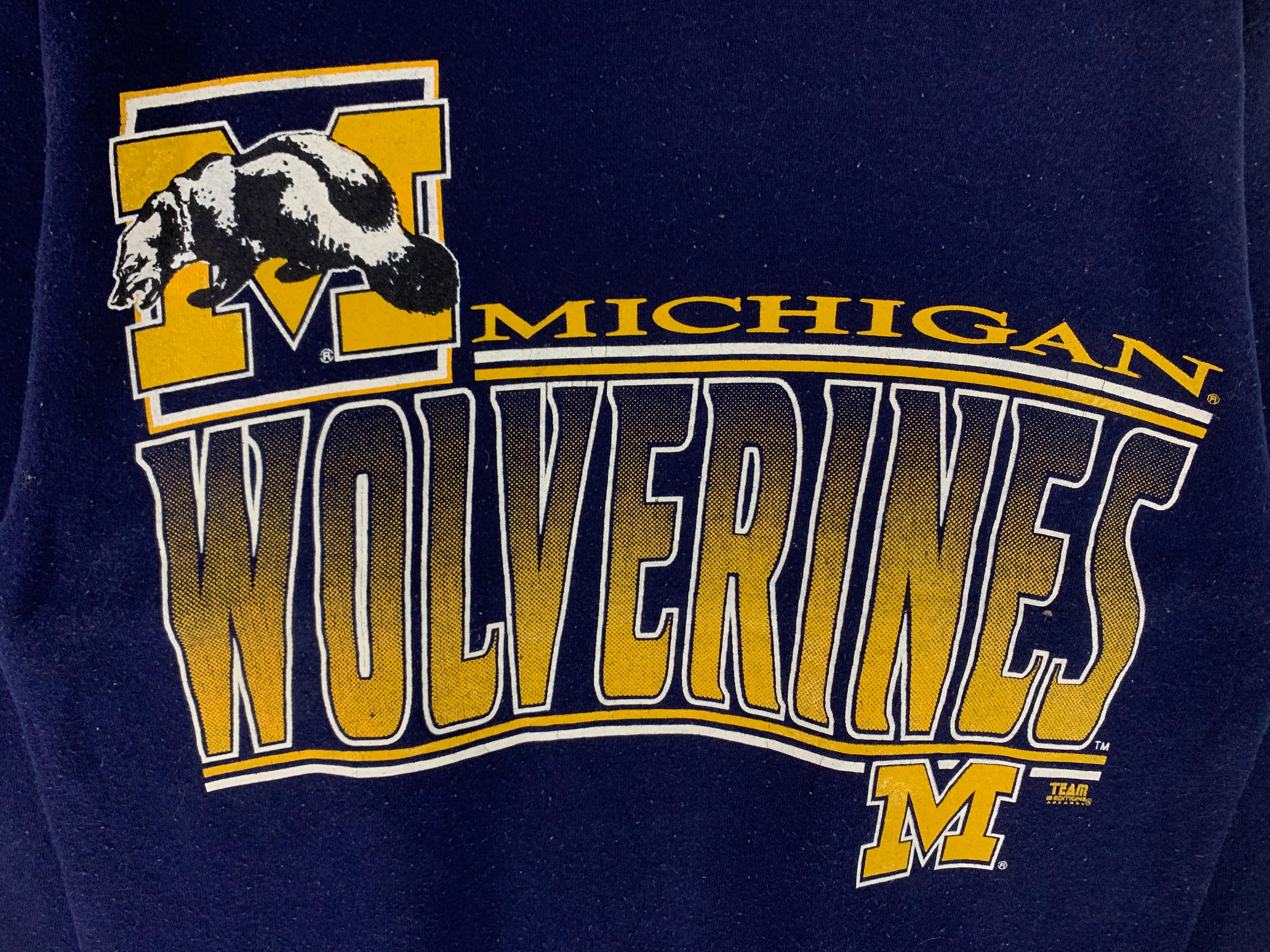 University of Michigan Wolverine Football Vintage Style 90s T-Shirt Sweatshirt Hoodie Full Size Gifts for NCAA - Image 2