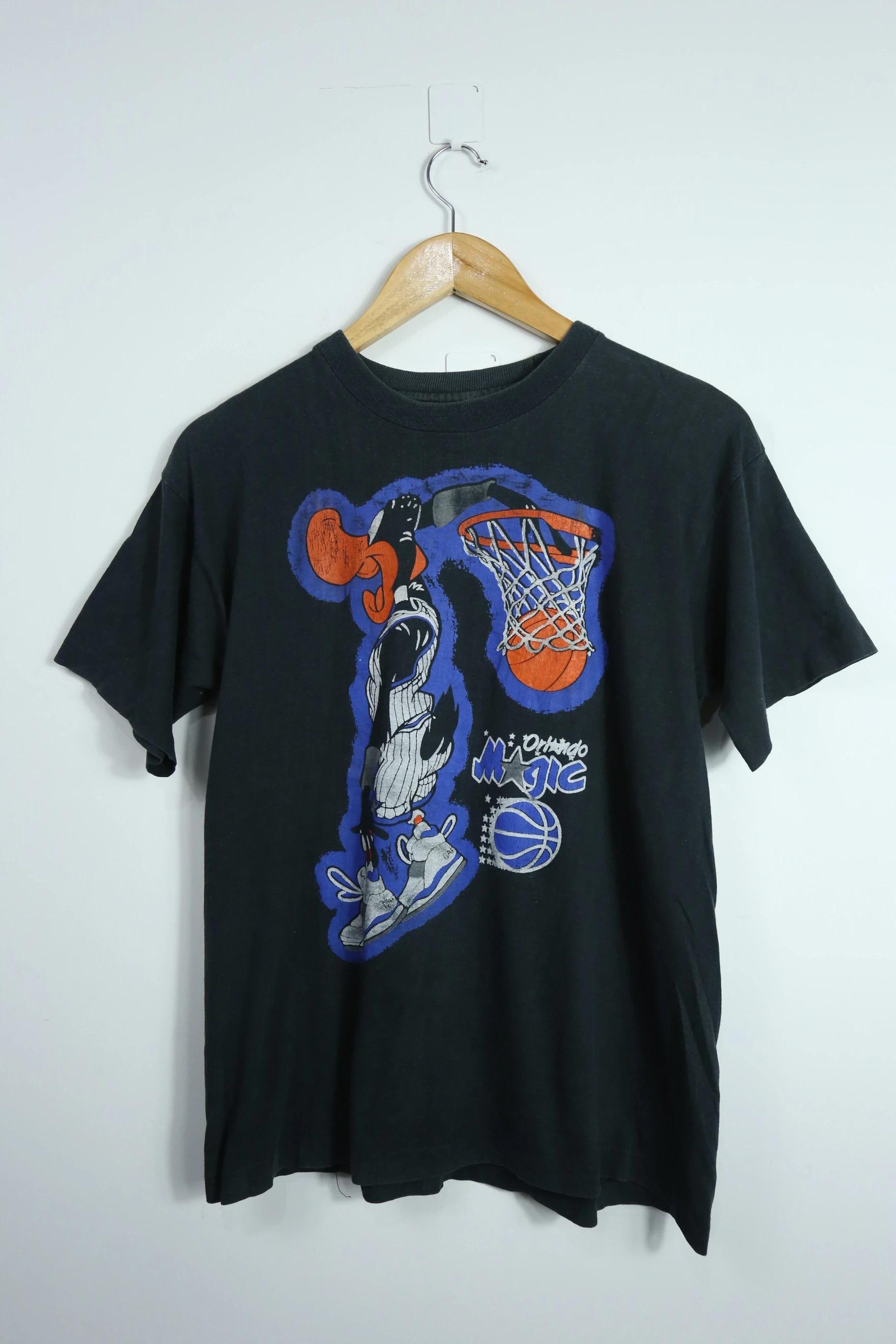 Vintage Style 90s Baby Tees Orlando Magic Duffy Duck Shirt Sweatshirt Hoodie Reprinted Full Size Gifts for NBA Fans