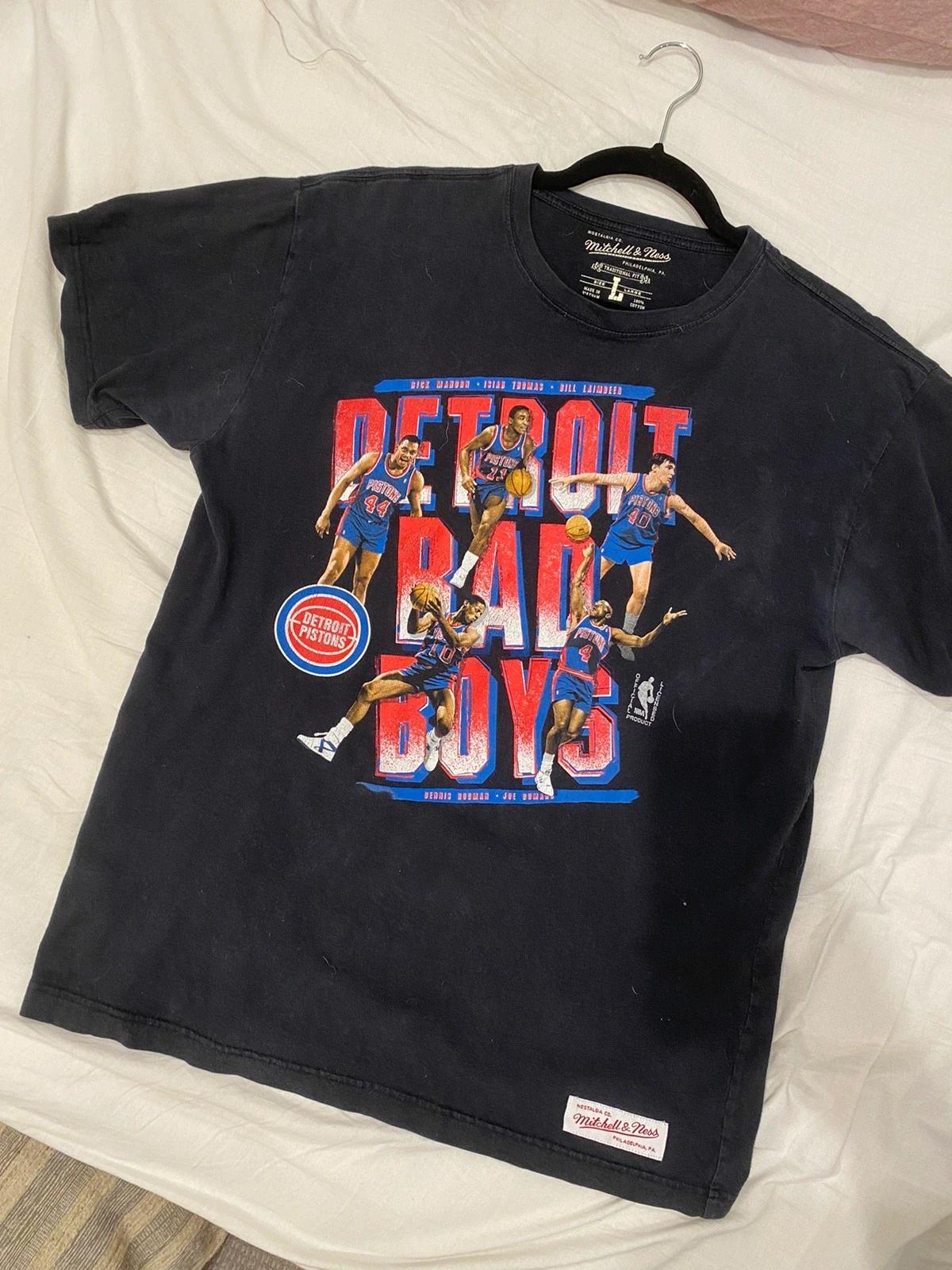 Vintage Style NBA Detroit Pistons Bad Boys Shirt Hoodie Sweatshirt Reprinted Full Size Gifts for NBA Fans