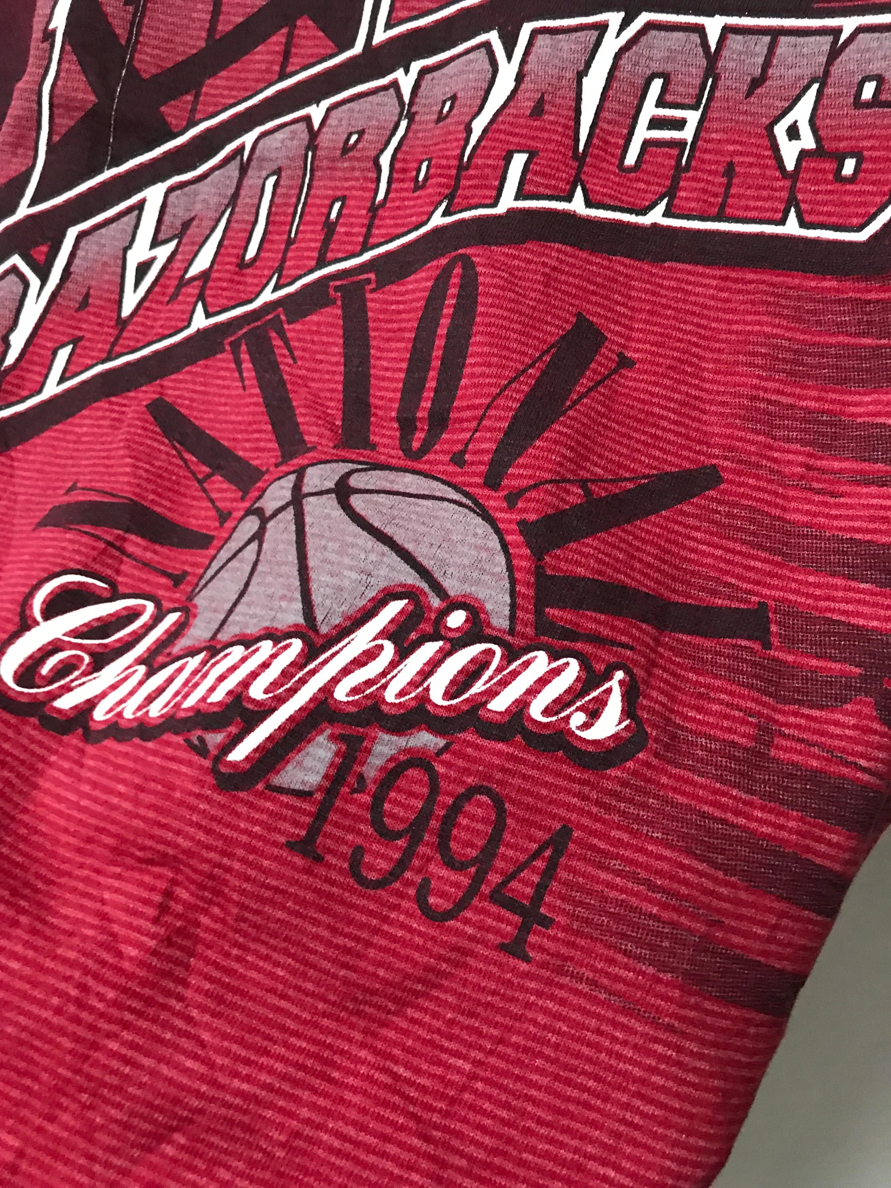 Vintage Style 90s 1994 Arkansas Razorbacks NBA Shirt Sweatshirt Hoodie Reprinted Full Size Gifts for NBA Fans - Image 3