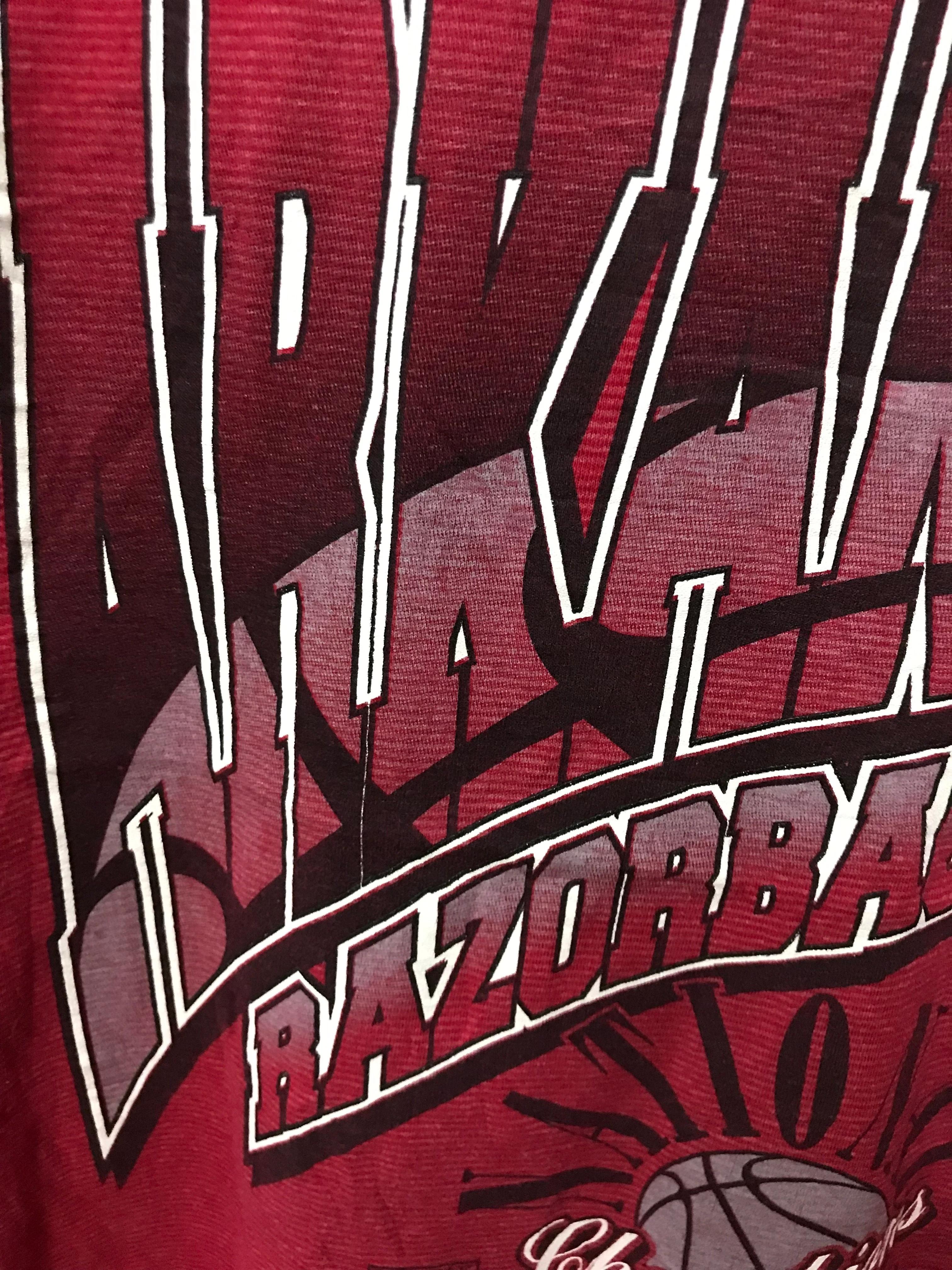 Vintage Style 90s 1994 Arkansas Razorbacks NBA Shirt Sweatshirt Hoodie Reprinted Full Size Gifts for NBA Fans - Image 2
