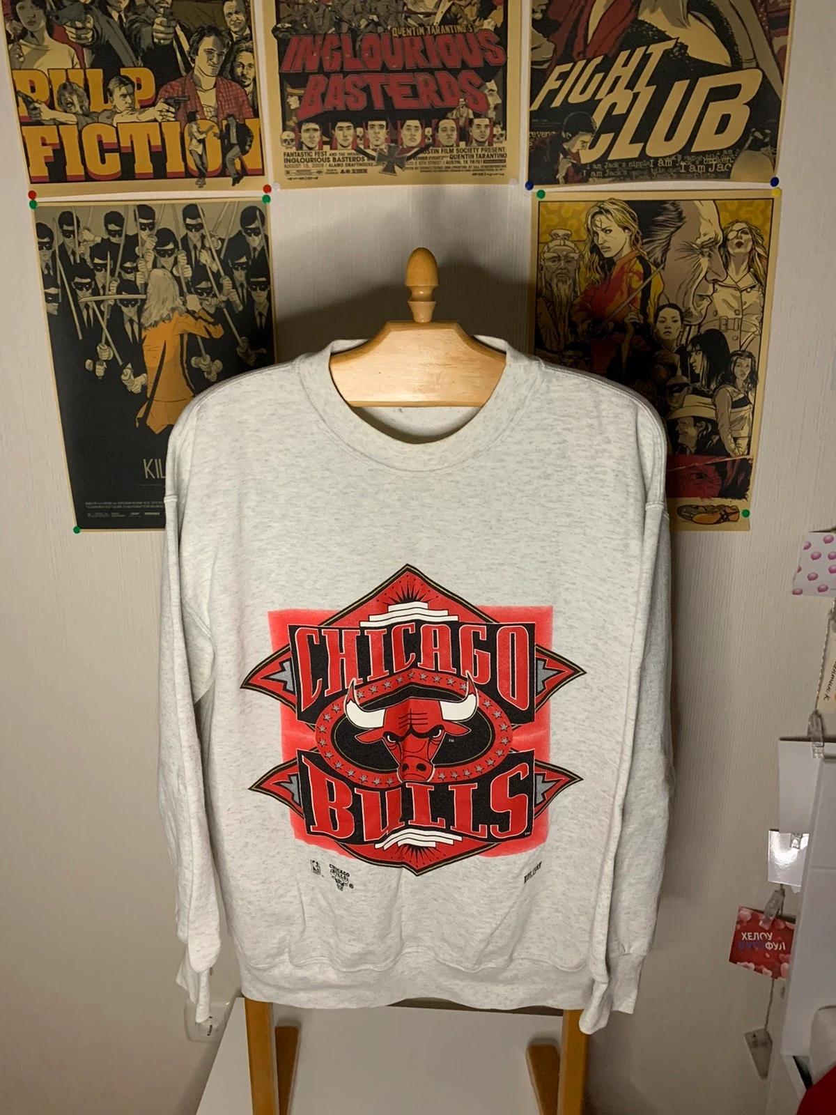 Vintage Style 90’ Chicago Bulls NBA Home Run Shirt Hoodie Sweatshirt Reprinted Full Size Gifts for NBA Fans