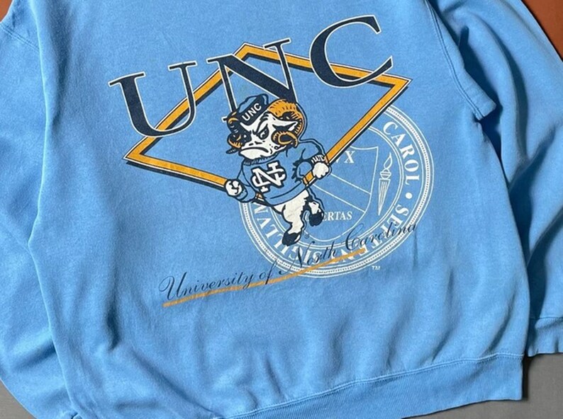Vintage University of North Carolina Tar Heels Crewneck Sweatshirt, Vintage 90s Shirt, North Carolina Shirt for Fans - Image 2