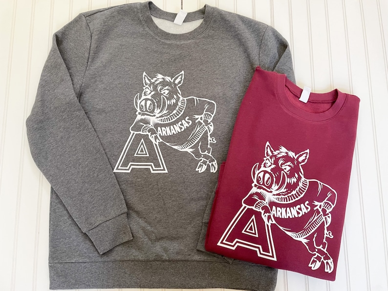 Vintage Razorback Sweatshirt-Unisex Adult Arkansas Sweatshirt, Hoodie Hogs Shirt for Fans, Arkansas Razorbacks Hoodie