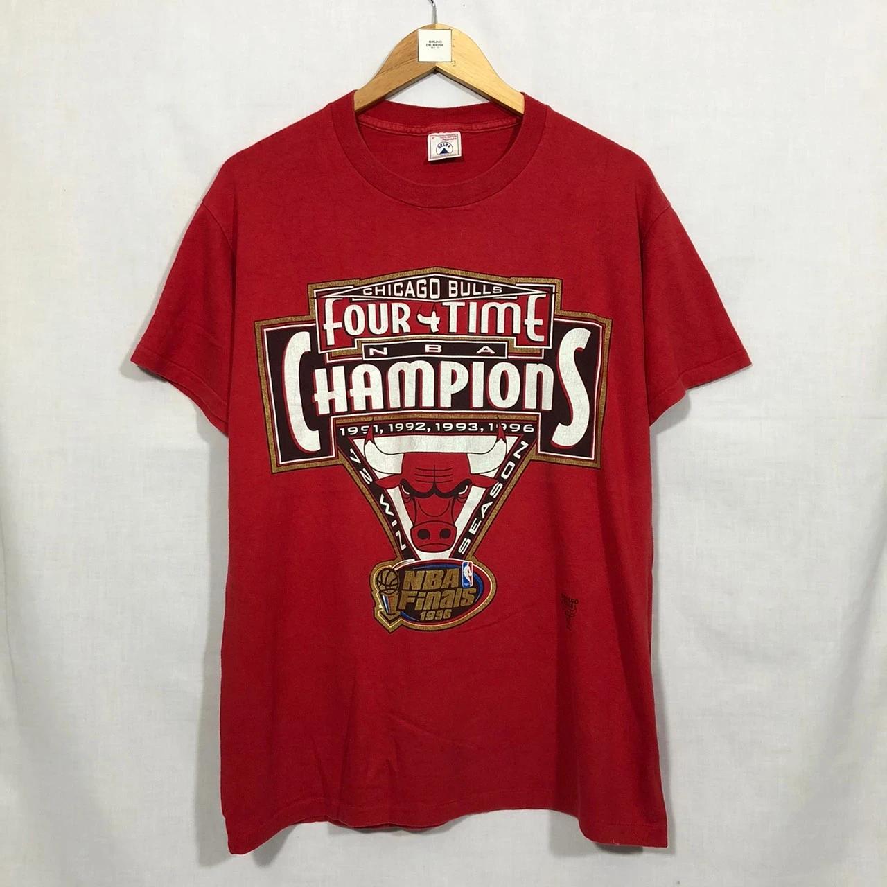 Vintage Style 90's Chicago Bulls Shirt NBA Shirt Hoodie Sweatshirt Reprinted Full Size Gifts for NBA Fans
