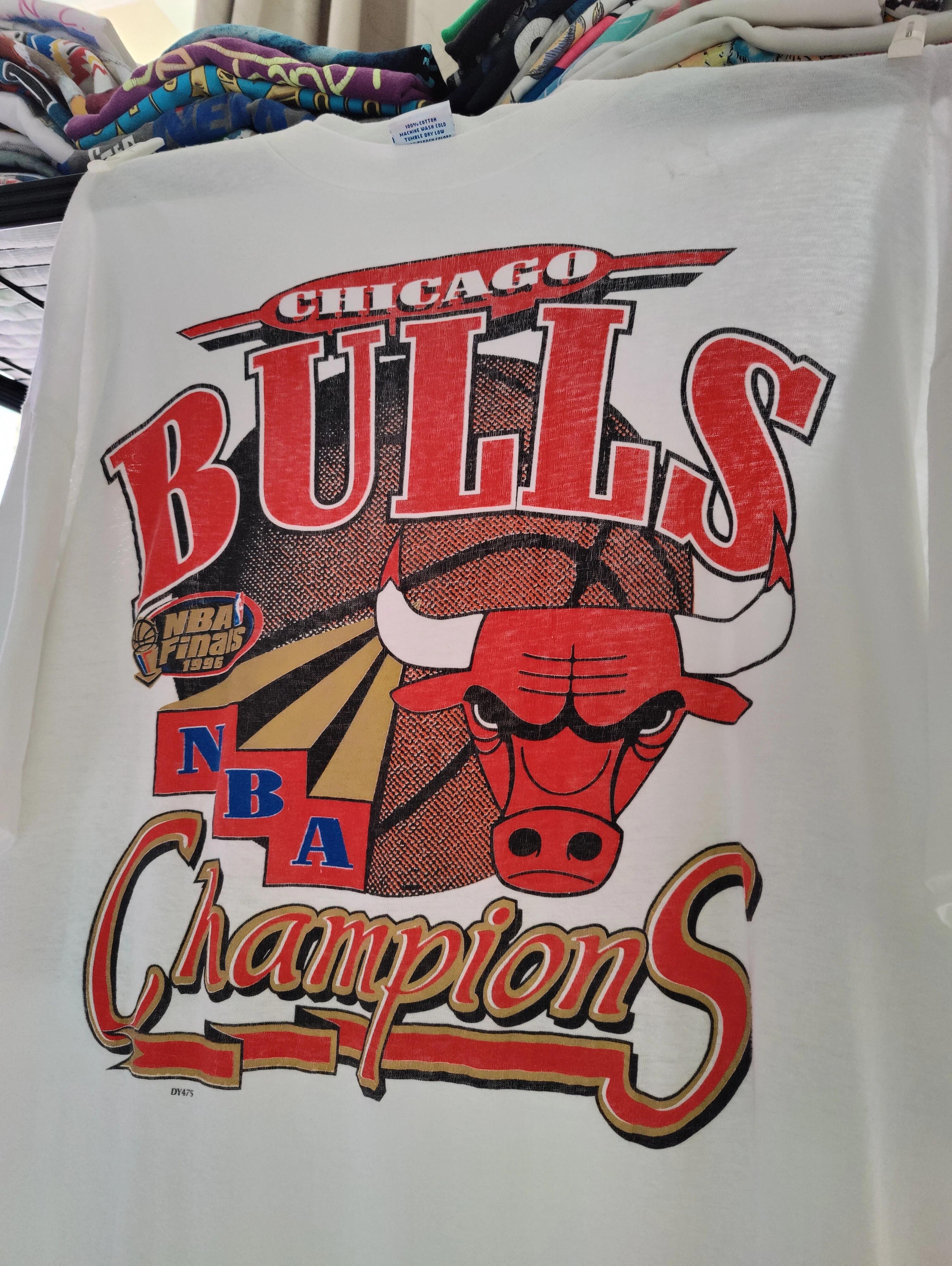 Vintage Style 90s - NBA Final 1996 - Chicago Bulls Shirt Hoodie Sweatshirt Reprinted Full Size Gifts for NBA Fans - Image 2