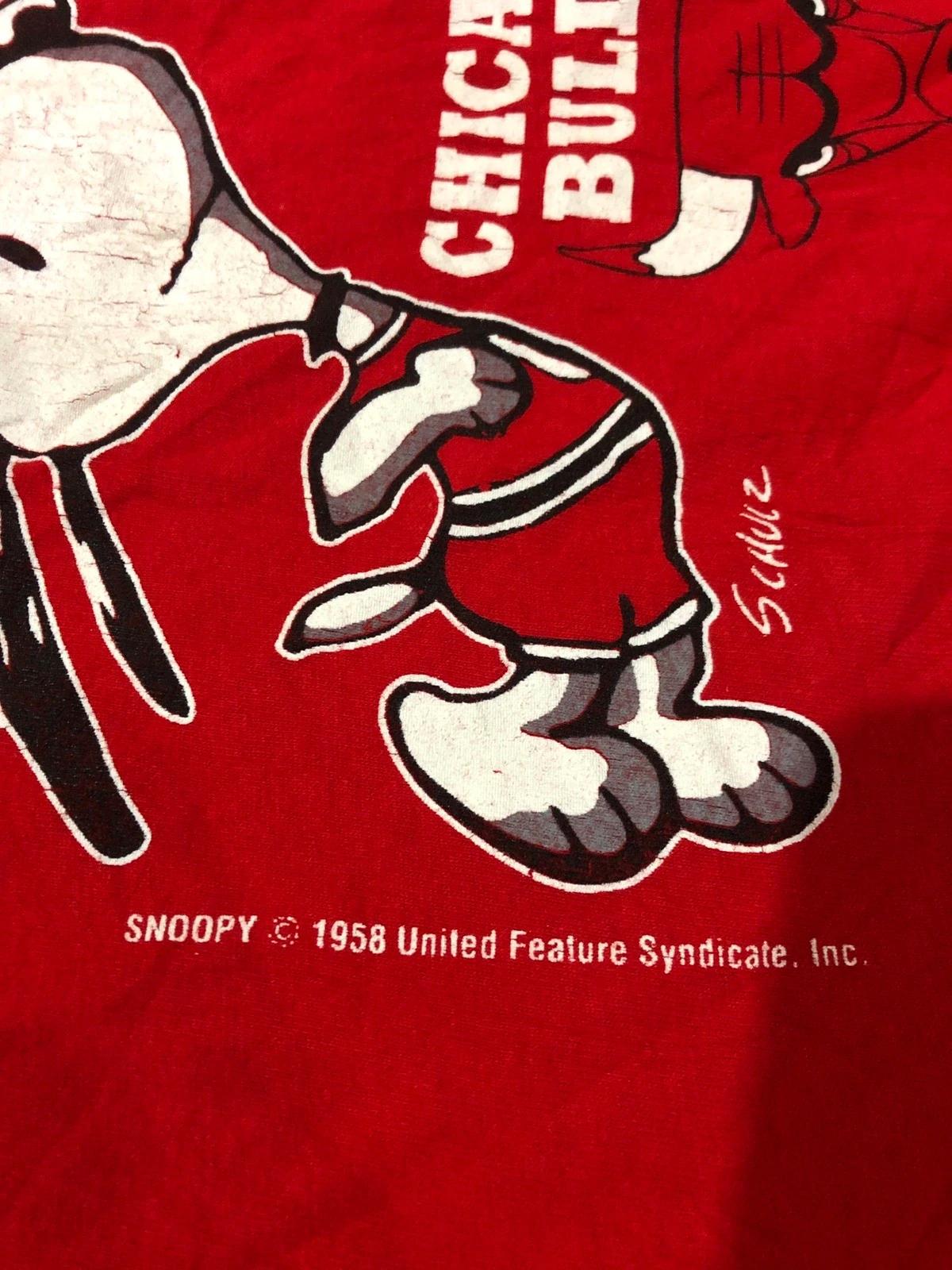 Vintage Style NBA Chicago Bulls Snoopy Shirt Hoodie Sweatshirt Reprinted Full Size Gifts for NBA Fans - Image 2