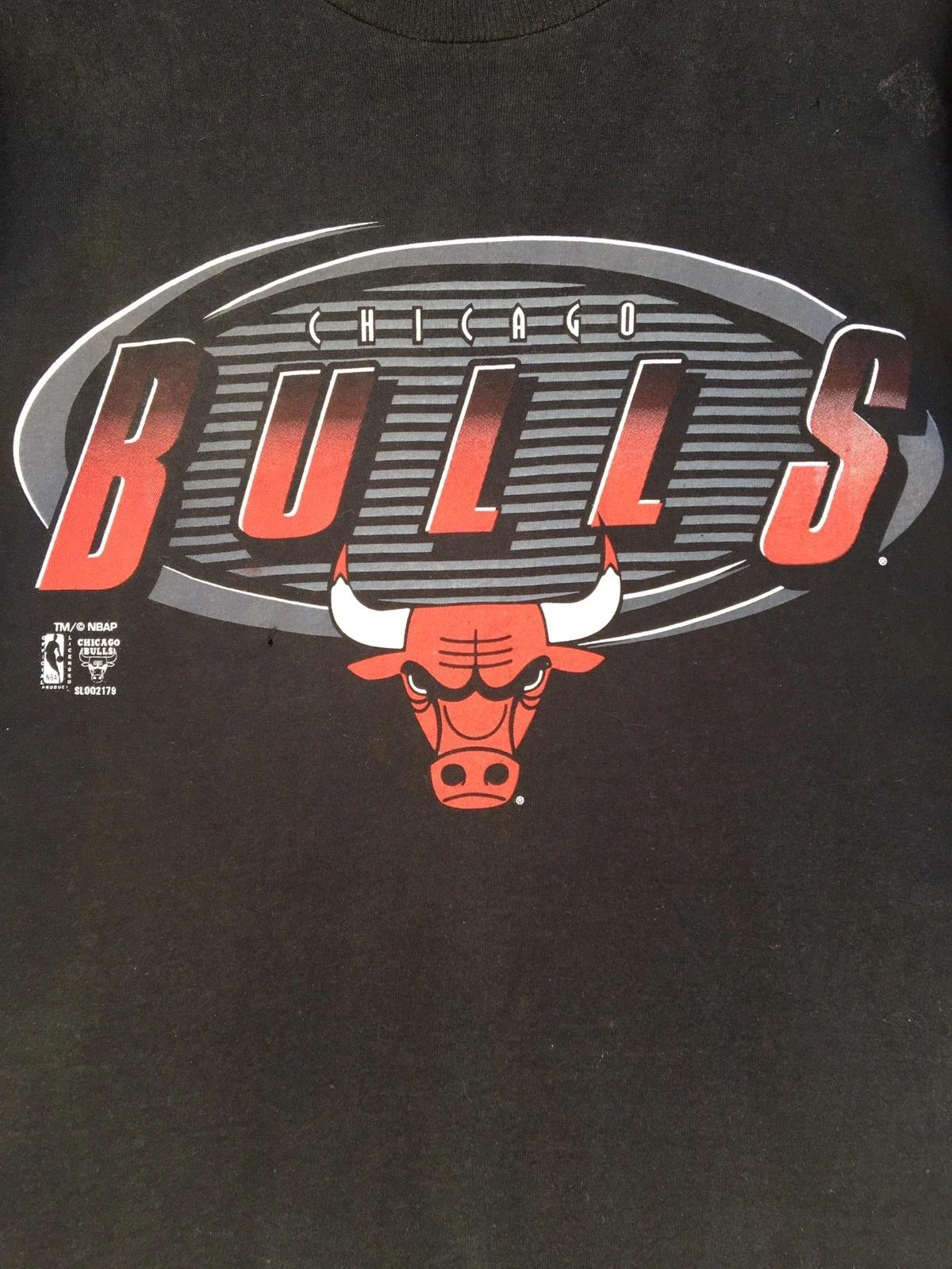 Vintage Style 90's Chicago Bulls NBA Logo Shirt Hoodie Sweatshirt Reprinted Full Size Gifts for NBA Fans - Image 2