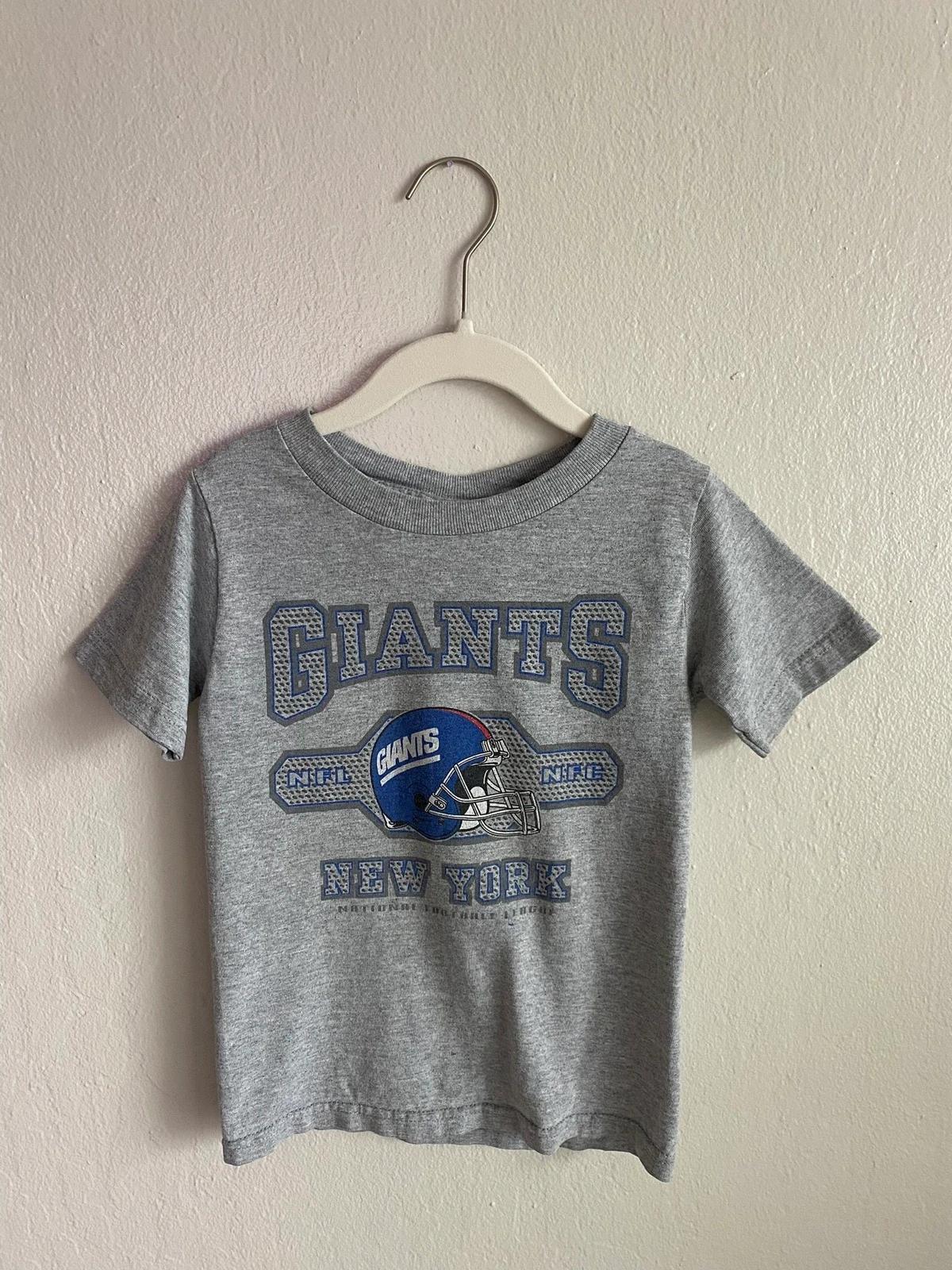 New York Giants Pro Player Tshirt Pullover Hoodie Crewneck Sweatshirt Reprinted Full Color Full Size Gifts for NFL Fans
