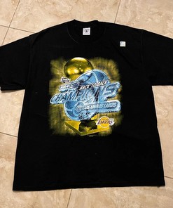 Vintage Style 2001 Los Angeles Lakers Championship Shirt Hoodie Sweatshirt Reprinted Full Size Gifts for NBA Fans