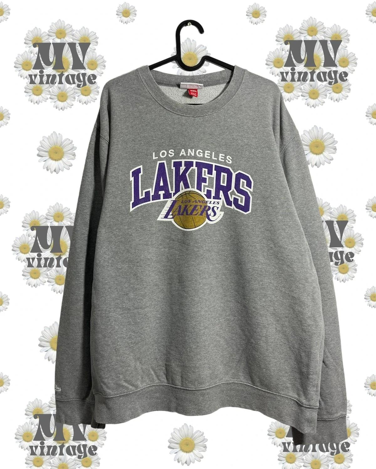 L.A. Lakers 00s Vintage NBA Lebron James Mitchell And Ness Shirt Hoodie Sweatshirt Reprinted Full Size Gifts for NBA Fans