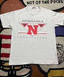 Vintage Style 90's University of Nebraska Cornhuskers Graphic T-Shirt Sweatshirt Crewneck Hoodie Full Size Gifts for NCAA