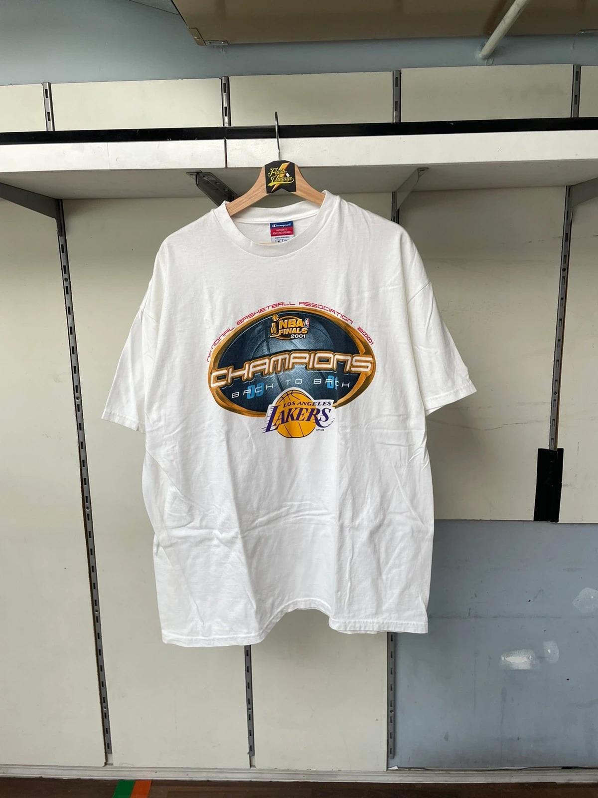 Vintage Style 2001 Los Angeles Lakers Back Championship Shirt Sweatshirt Hoodie Reprinted Full Size Gifts for NBA Fans