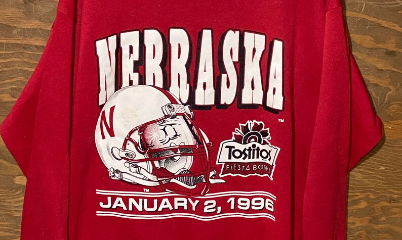 Vintage University of Nebraska Cornhuskers 1996 Fiesta Bowl NCAA College Football Crewneck Sweatshirt - Image 2