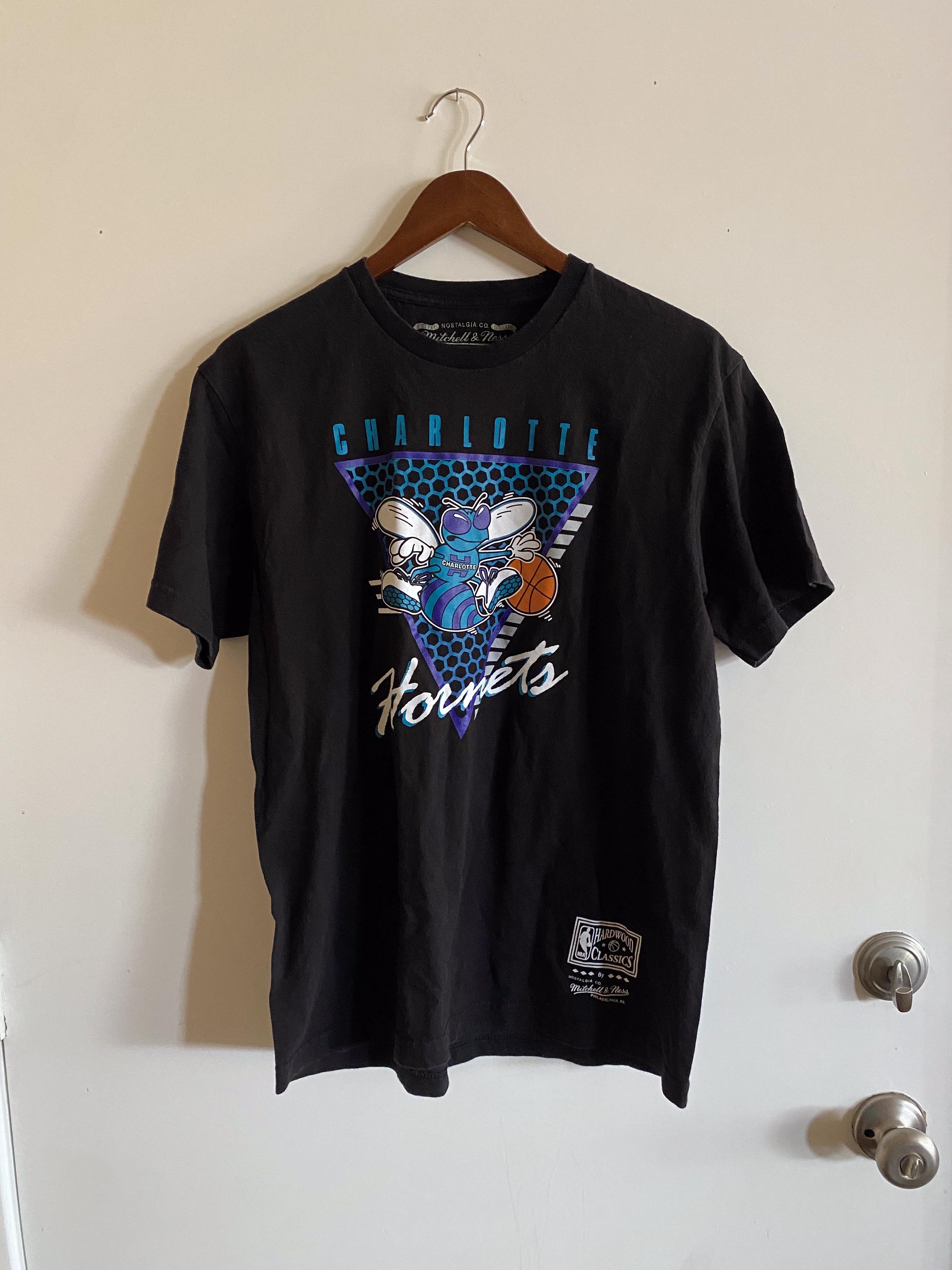 Vintage Style Hornets Shirt Hoodie Sweatshirt Reprinted Full Size Gifts for NBA Fans