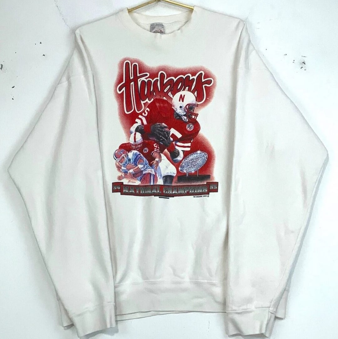 Vintage Style 1995 University Nebraska Cornhuskers Crewneck Sweatshirt Perfect Gift for FansNotre Dame NCAA Enthusiasts